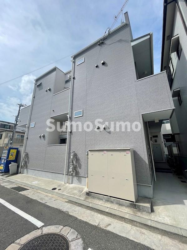 プレジャー神戸の外観