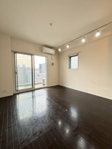 大阪市中央区高津３丁目の賃貸マンションの寝室