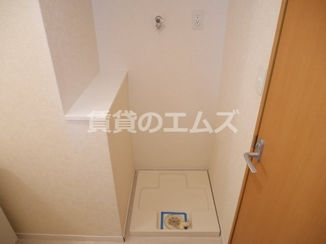【設備】 | スタンドリバーしののめ | スタンドリバーしののめの室内洗濯機置き場
