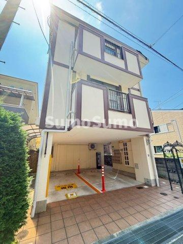 フローラ本山の外観