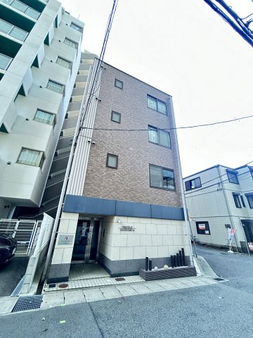 プレステージ三宮の外観