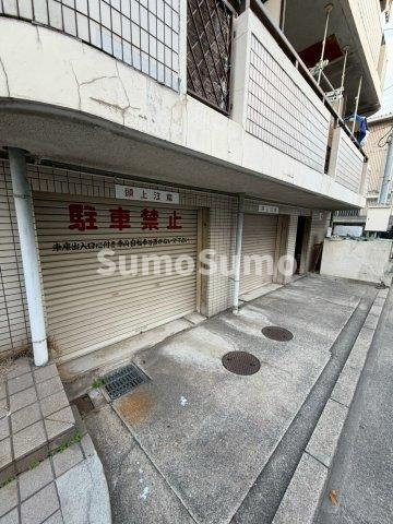 センチュリー金楽寺の駐車場