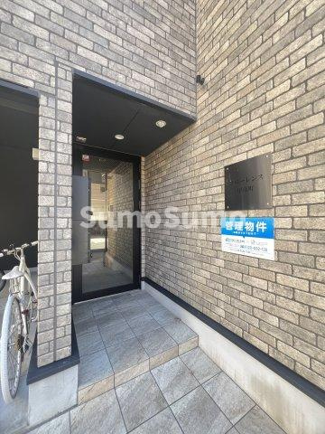 フローレンス甲南町のエントランス