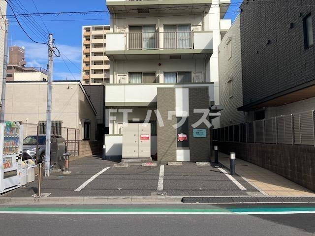 S-FORT船橋rootsの駐車場
