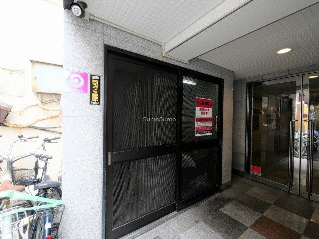 プレミアム本町の外観