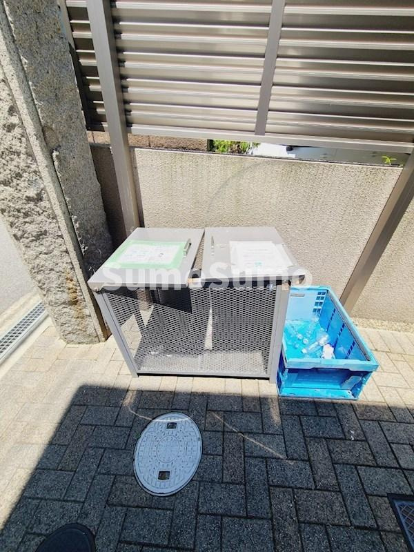 プレステージ甲子園の外観