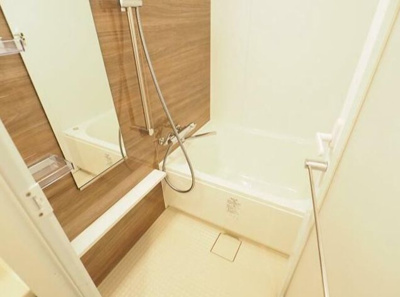 【浴室】 | レジディア下丸子プレイス | 清潔感のあるバスルームです