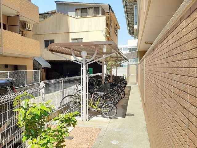 フレスクーラの外観