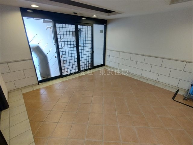 【ロビー】 | ライオンズマンション川越笠幡 | 開放感のあるロビー