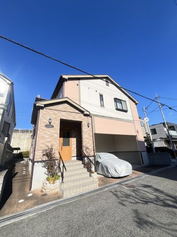 フローラ岡本の外観