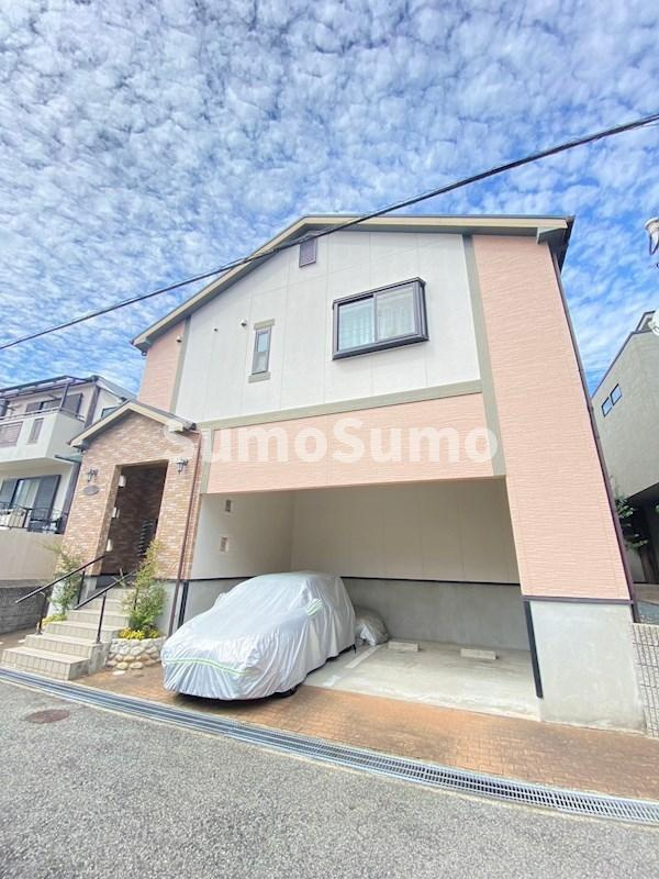フローラ岡本の外観