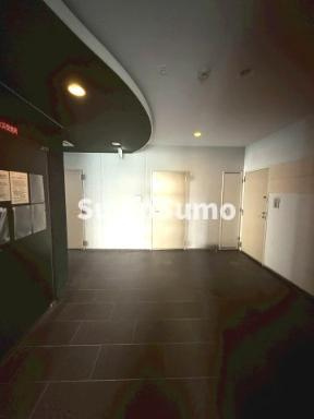 プレミアムコート谷町4丁目のロビー