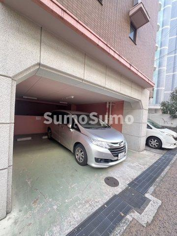 パインテール御影弐番館 の駐車場|駐車場に車を止められます