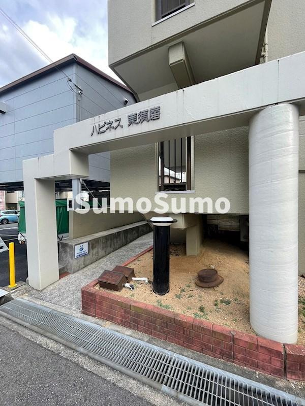 ハピネス東須磨のエントランス|建物の内部です