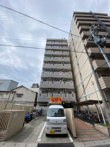 ハイツ湊川の外観