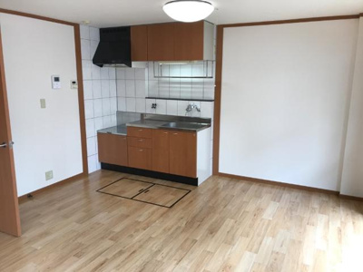 【居間・リビング】 | ロイヤルグリーンヒルズ | リビング