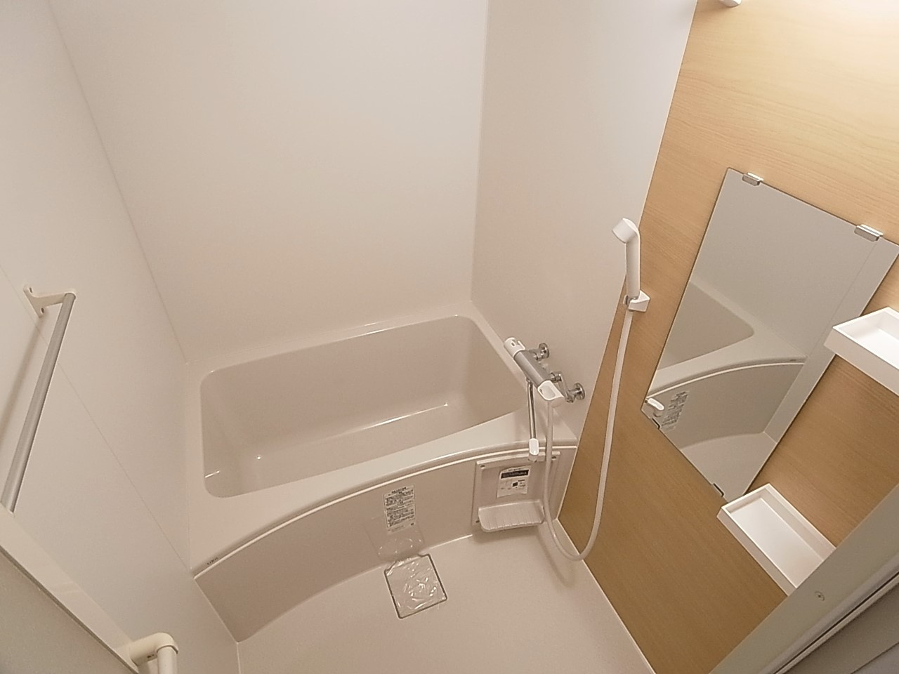 SUZURAN　DANCHI Ⅱの浴室|入れ替え済の美麗バスルーム