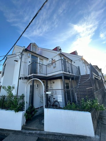 ハイジ岡本の外観
