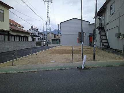 安芸郡海田町昭和町　新築一戸建て(全2棟)の前面道路含む現地写真