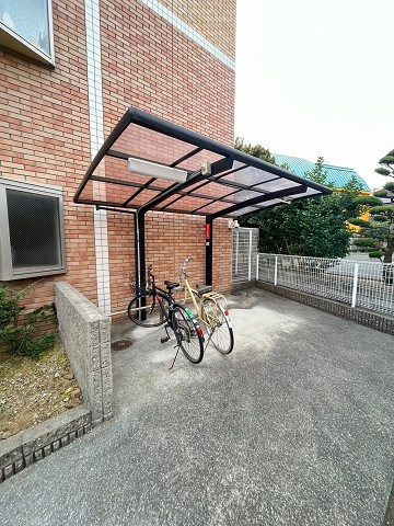 パルシオ甲東園の外観