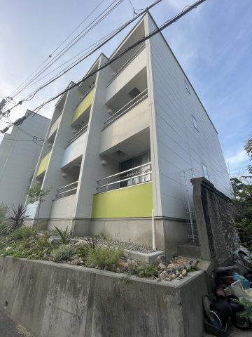 パロス月見山サウスヒルの外観