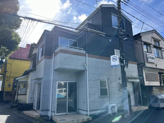 松戸市常盤平陣屋前貸家の外観|きれいな外観です