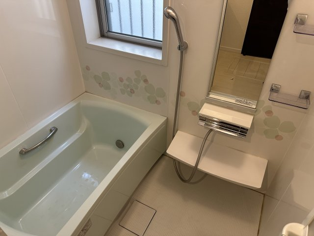 松戸市常盤平陣屋前貸家の浴室|コンパクトで使いやすいお風呂です