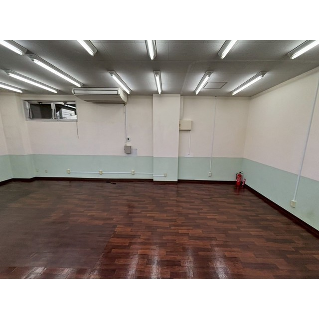 クミアイビルの居間・リビング|ゆったりとしたリビングです