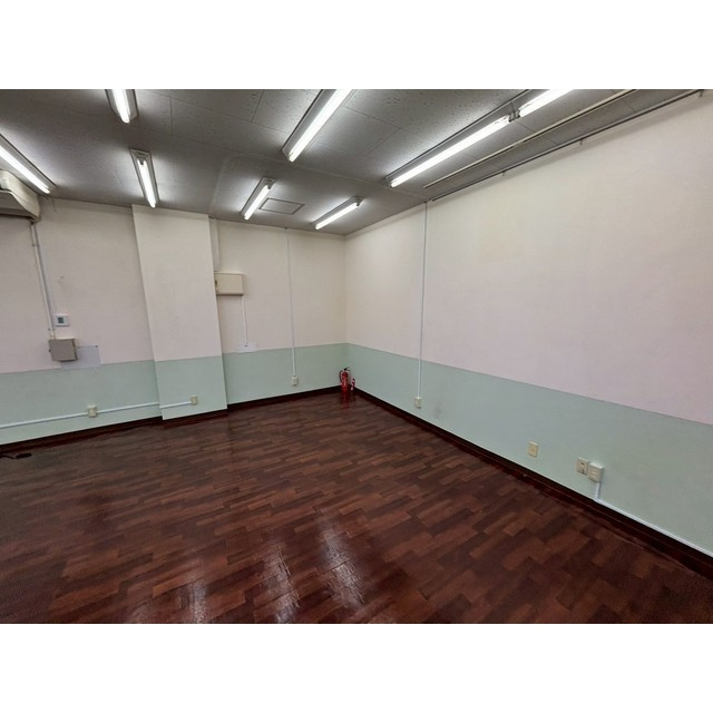 クミアイビルの居間・リビング|ゆったり過ごせるリビングです