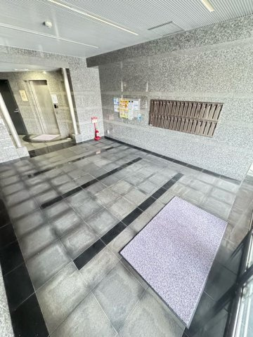 パレス東洋神戸3号館のロビー