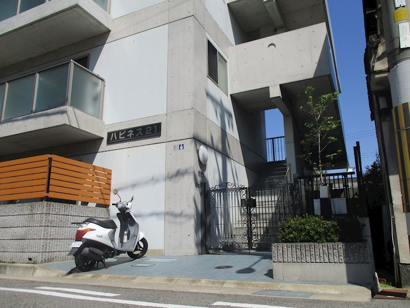 ハピネス21の外観