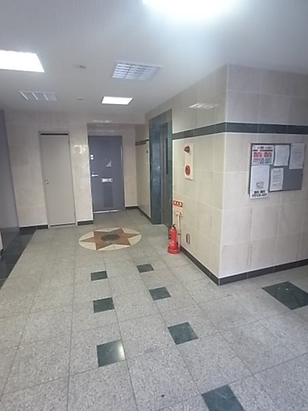 パレス東洋神戸2号館のロビー