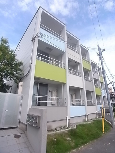 パロス月見山ノースヒルの外観