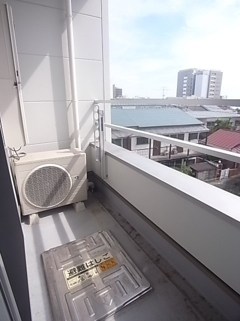パロス月見山ノースヒルのバルコニー