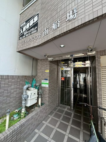 ティックランド南船場のエントランス