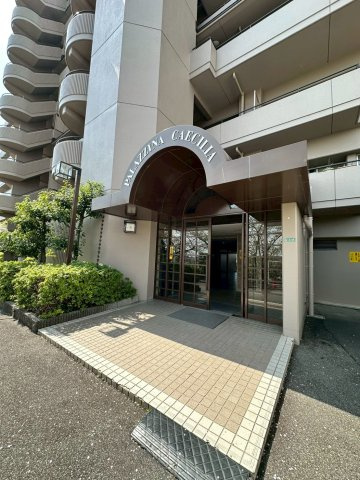 パラツィーナセシリア仁川　弐番館のエントランス