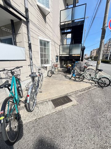 パレス甲子園の外観