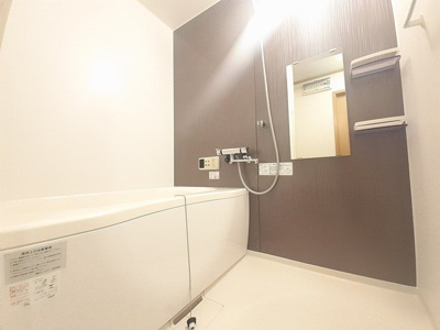 【浴室】 | ラ・リヴィエールⅠ | お風呂です