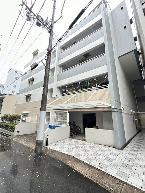ミロワ西灘の外観
