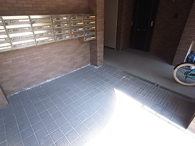 パールハイツ荒田のロビー|落ち着いたロビーです