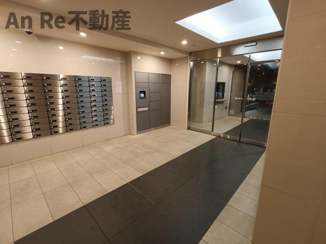 川口市坂下町３丁目の賃貸マンションのロビー