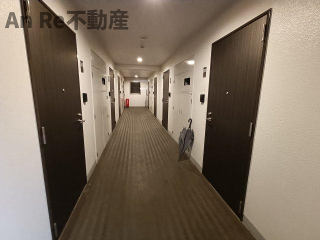 川口市坂下町３丁目の賃貸マンションのロビー