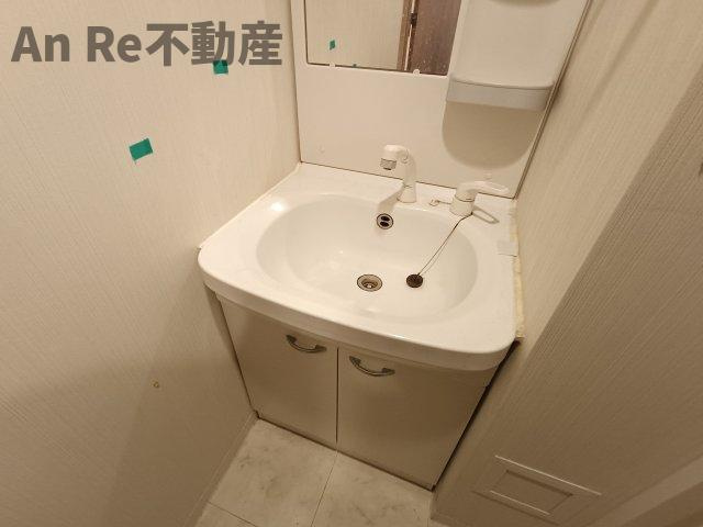 川口市坂下町３丁目の賃貸マンションの洗面所