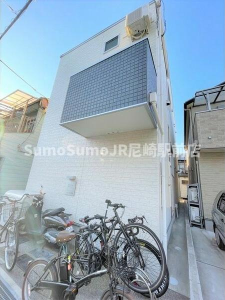 ハーモニーテラス塚本の外観|外はこのようになっています