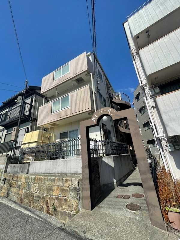 神戸市須磨区権現町３丁目のアパート