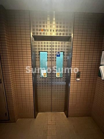 ハイグレード本田のロビー
