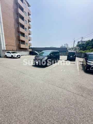 パレ清水が丘の駐車場|駐車スペースもあります