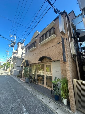 ハイコート甲子園の外観