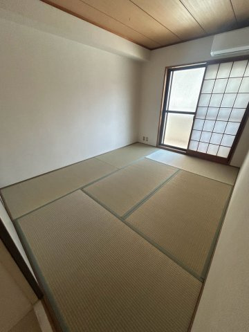 ハイコート甲子園の和室