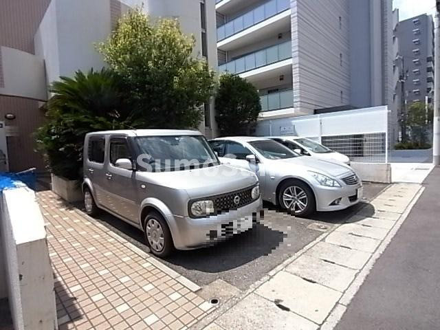 マイルドコート27の駐車場|車をお持ちの方に嬉しい駐車場付きの物件です